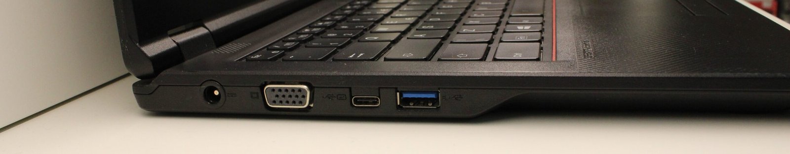 Fujitsu E548 I5-8250U / 16GB / 128GB (Reconditionné)