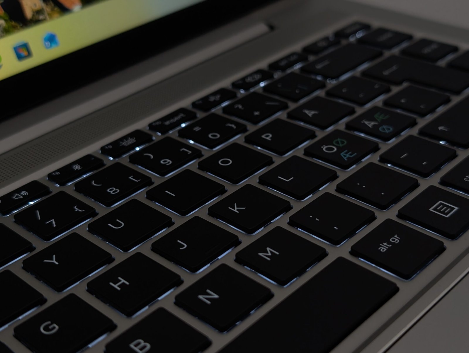 HP ProBook 440 G8 / i7-1165G7 / 16GB / 256GB / MX450 2GB (RECONDITIONNÉ)