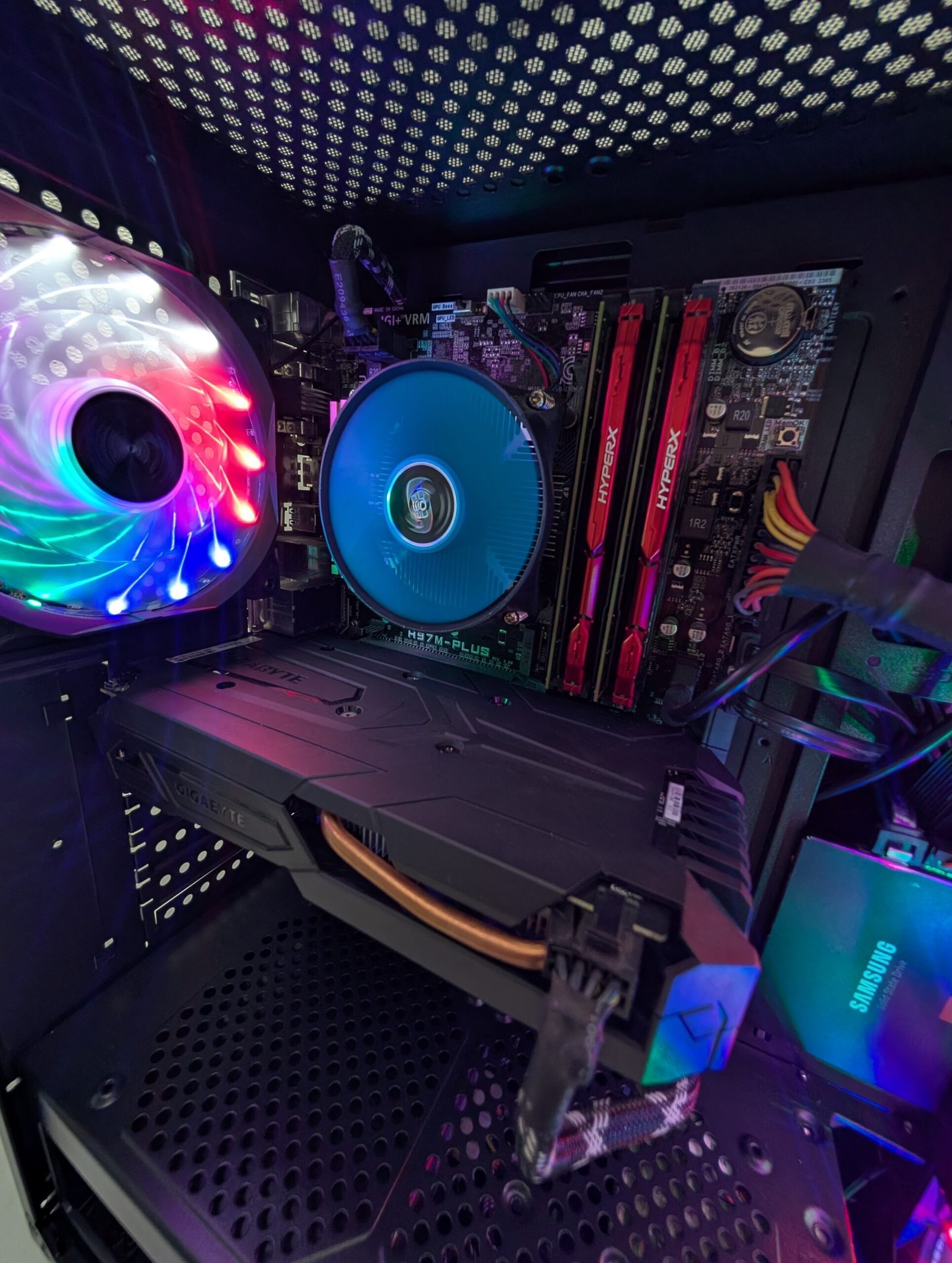i5-4670K/16GB/120GB+320GB/GTX 1050 Ti 4GB (RECONSTITUÉ)