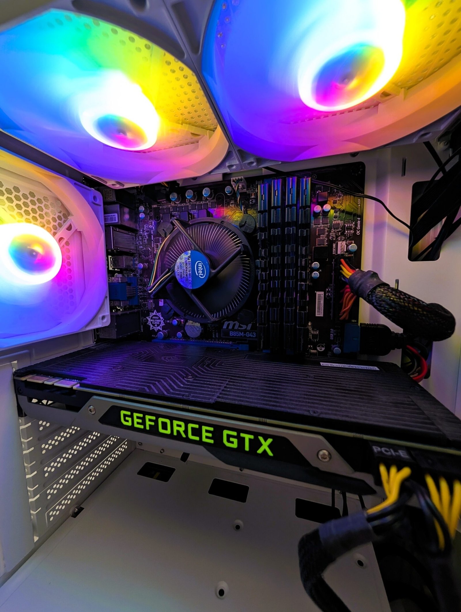 i5-4670K/24GB/256GB+500GB/GTX 970 4GB (RECONDITIONNÉ)