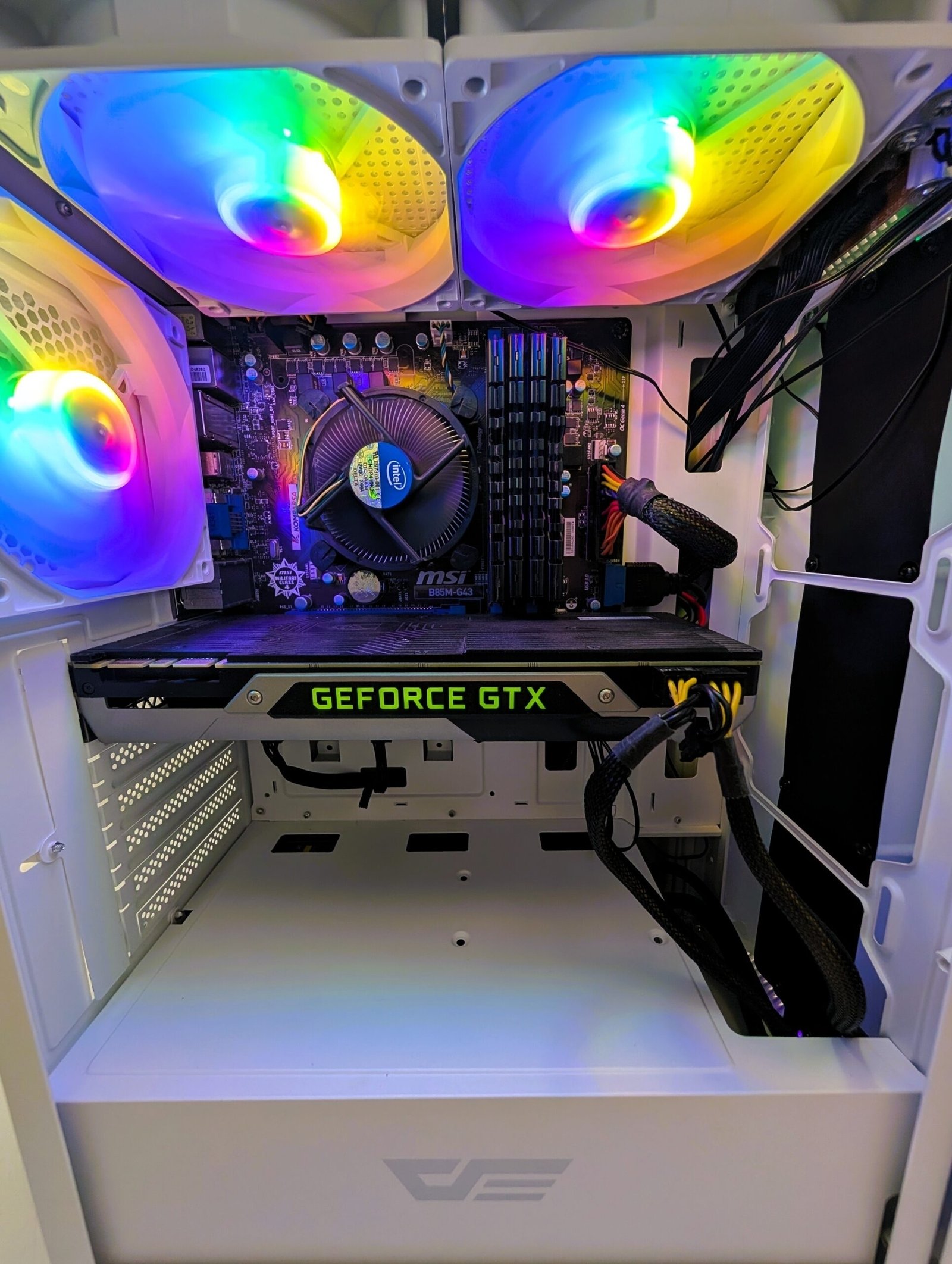 i5-4670K/24GB/256GB+500GB/GTX 970 4GB (RECONDITIONNÉ)