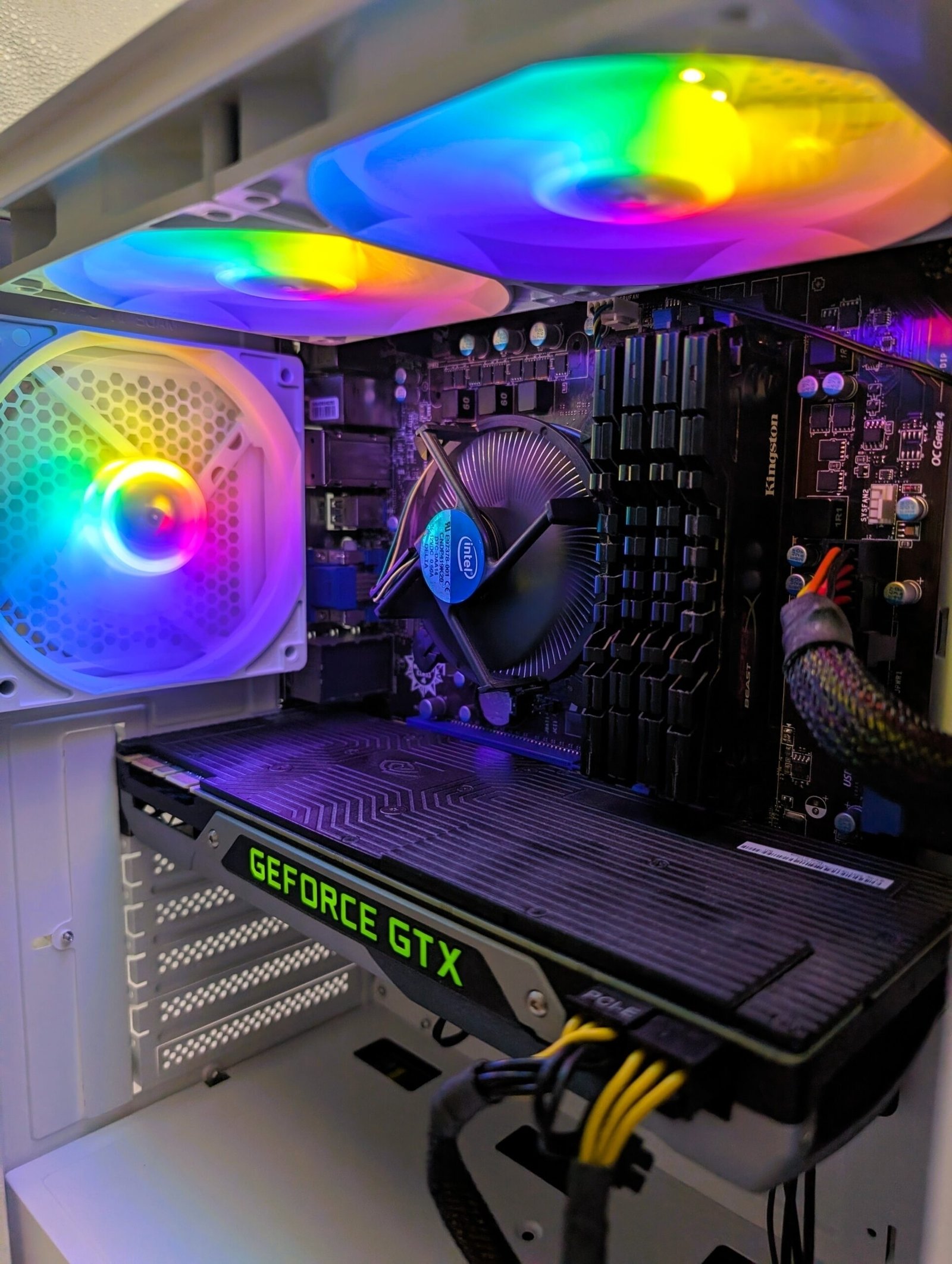 i5-4670K/24GB/256GB+500GB/GTX 970 4GB (RECONDITIONNÉ)
